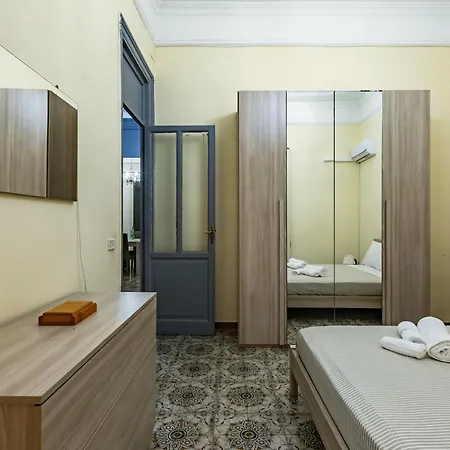 Teatro Massimo Roomy Flat With Covered Terrace * Палермо