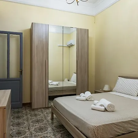 Апартаменты Teatro Massimo Roomy Flat With Covered Terrace *