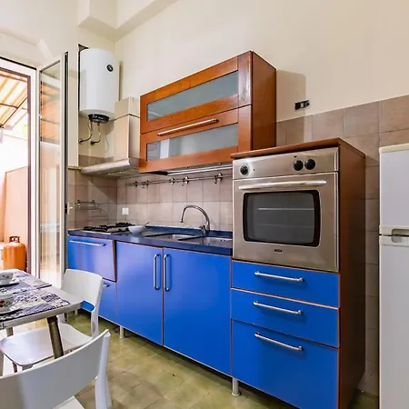 Teatro Massimo Roomy Flat With Covered Terrace Апартаменты Палермо